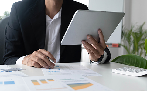 企業(yè)代理記賬收費：標準、模式與選擇指...